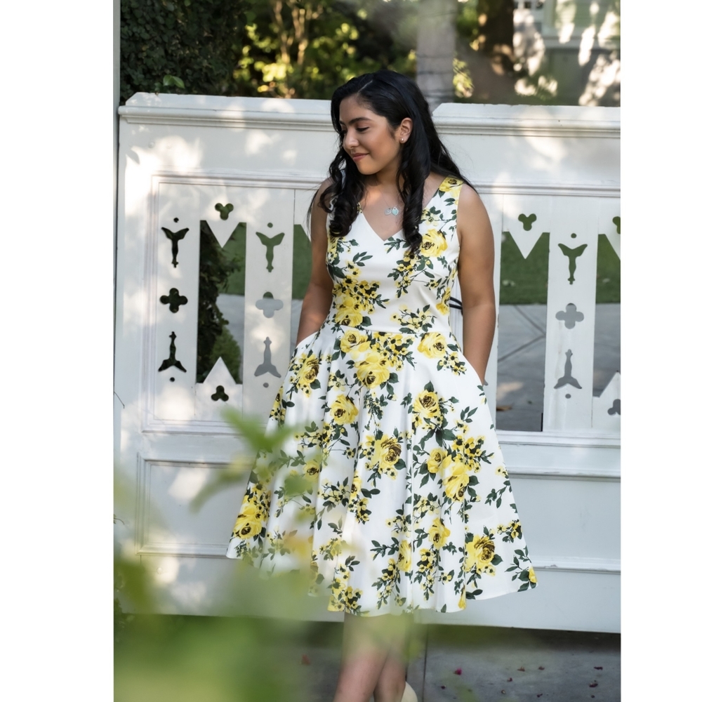 Dress - Picture 2 of 3